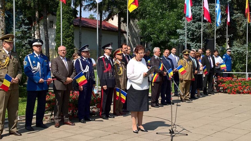 Ceremonie publică la Suceava pentru marcarea Zilei Drapelului Național