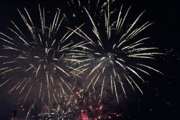 Bere Gratis, Celia, Oana Radu, ploaie cu găleata și superbe focuri de artificii la Zilele Sucevei