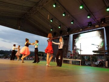 Bere Gratis, Celia, Oana Radu, ploaie cu găleata și superbe focuri de artificii la Zilele Sucevei
