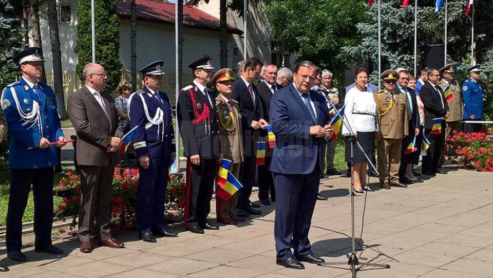 Ceremonie publică la Suceava pentru marcarea Zilei Drapelului Național