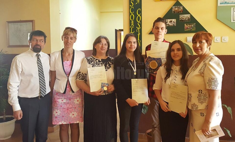 Premii obținute de elevii Școlii „Miron Costin” la un concurs internațional de poezie din Italia