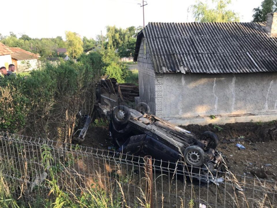 Accidentul s-a petrecut aseară, în jurul orei 19.30, pe DN 29 Suceava-Botoșani, la Salcea
