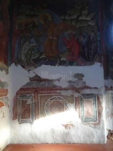 Razele proiectate de soare în Biserica Pătrăuți reconstituie drumul de la Nașterea la Învierea lui Iisus