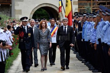 Ceremonial militar la Mănăstirea Putna