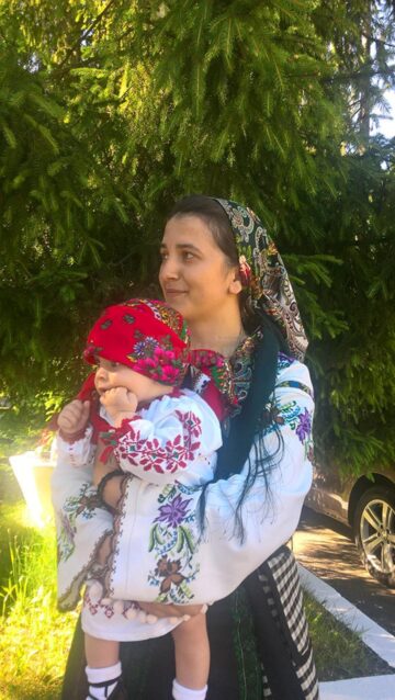 Urmași ai răzeșilor lui Ștefan cel Mare, din Moldova, Basarabia și Bucovina, au venit să se închine la mormântul voievodului de la Putna