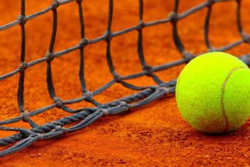 Patru partide în programul zilei de astăzi