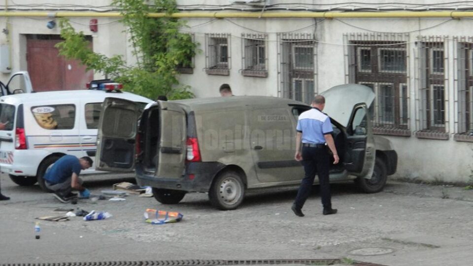 Autoturismul Dacia Logan care cel mai probabil a fost folosit în acțiuni ilegale