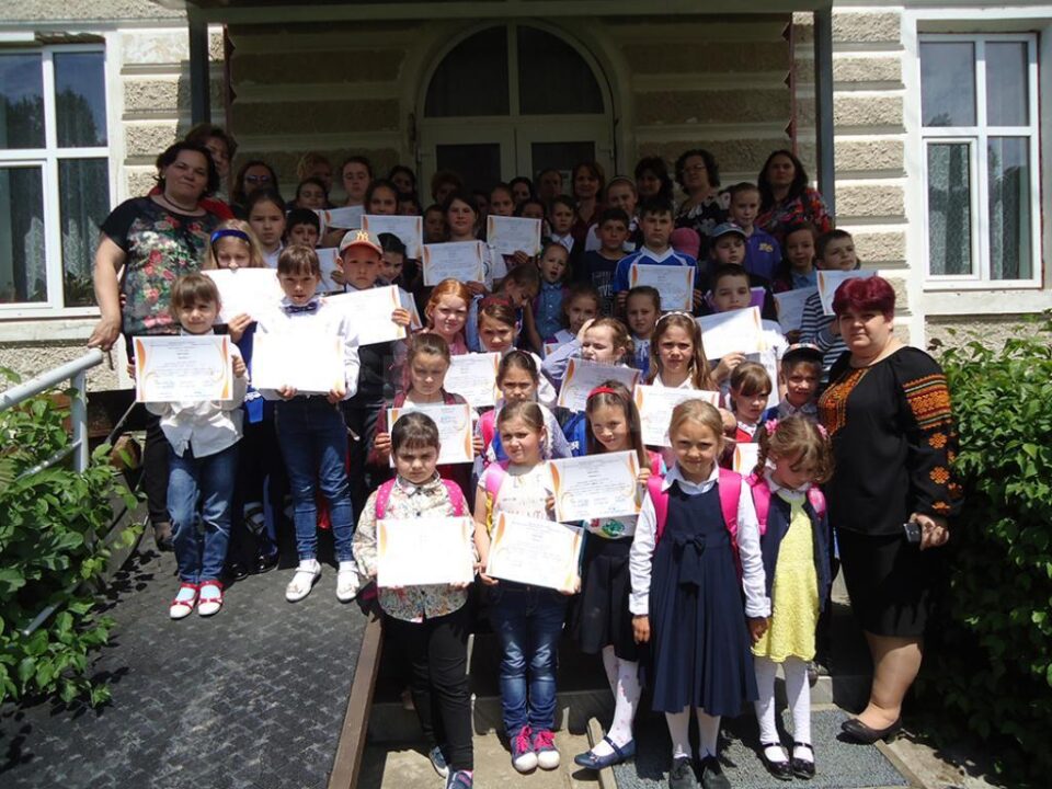Proiectul „Copilăria, zâmbet și candoare”, Școala Gimnazială Pârteștii de Sus