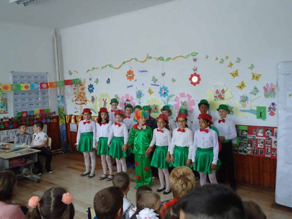 Proiectul „Copilăria, zâmbet și candoare”, Școala Gimnazială Pârteștii de Sus