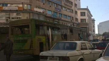 Pe străzile din capitala financiară a Marocului circulă și astfel de autobuze
