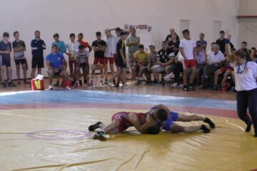 A treia ediție a turneului internațional de lupte greco-romane dotat cu „Cupa Bucovina”