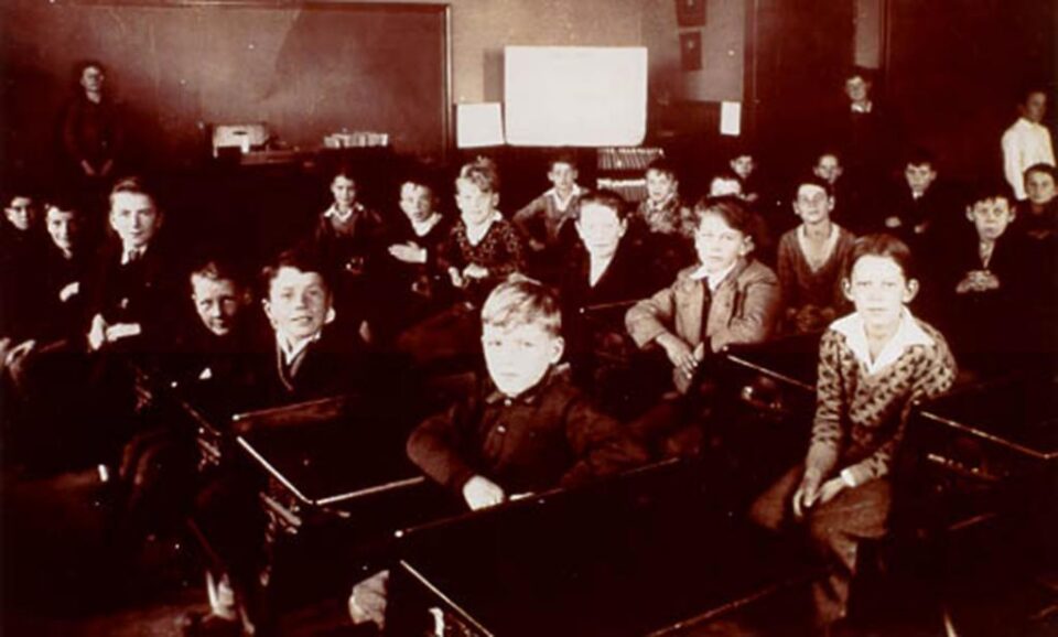 „Comisiunea și candidații...”