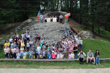 Circa 120 de copii au participat la Tabăra de vară „Suflet bucovinean”, ediția I, la Vicovu de Sus