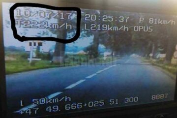 Autoturismul rula cu 222 de kilometri la oră