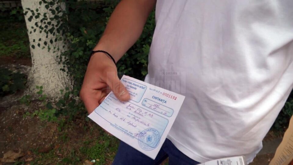 Pentru fiecare diplomă eliberată, elevii plătesc taxe diferite