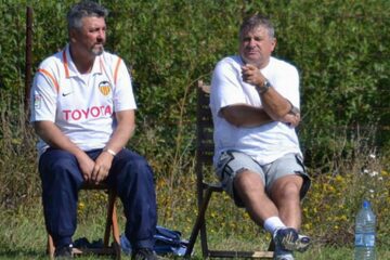 Radu Cașuba și Victor Gălușcă au promovat în Liga III-a. Sursa foto www.darabaneni.ro Radu Cașuba și Victor Gălușcă au promovat în Liga III-a. Sursa foto www.darabaneni.ro