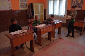 Mai multe școli nu vor mai funcționa din cauza scăderii efectivelor de elevi sub limitele prevăzute de lege