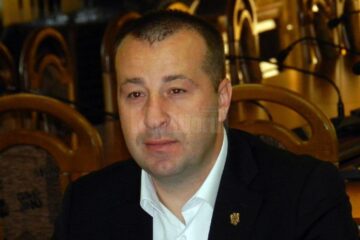Viceprimarul Lucian Harsovschi a preluat temporar conducerea municipalității sucevene