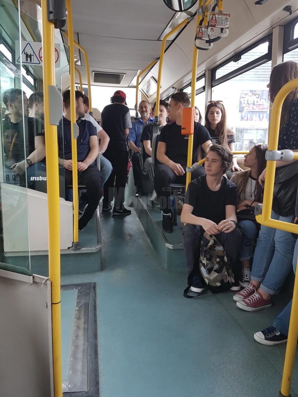 Calatorii autobuzelor TPL vor beneficia de internet gratuit