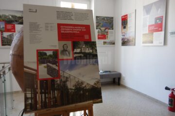 23 de panouri cu cele mai reprezentative monumente recente de arhitectură poloneză pot fi vizitate la Muzeul Bucovinei