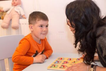 70 de psihoterapeuți vor folosi aplicația mobilă în procesul de terapie