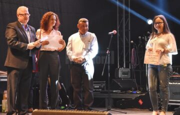 Premiere Ana Maria Cotun, de la Colegiul Național „Nicu Gane” Fălticeni, care a obținut medalie de bronz la Olimpiada balcanică de geografie