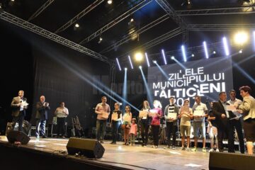 Festivitate de recunoaștere a meritelor elevilor cu rezultate remarcabile la olimpiadele naționale în anul școlar 2016-2017