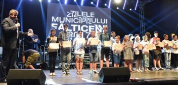 Festivitate de recunoaștere a meritelor elevilor cu rezultate remarcabile la olimpiadele naționale în anul școlar 2016-2017