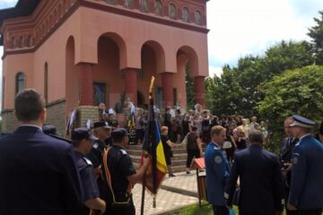 Inmormantarea agentului de politie Sorin Vezeteu