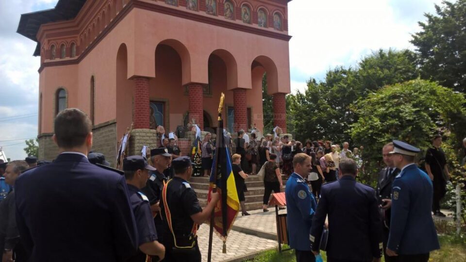Inmormantarea agentului de politie Sorin Vezeteu