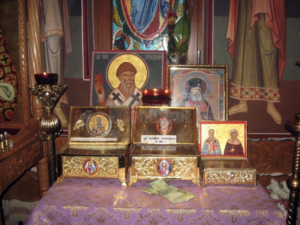 Moaștele Sfântului Efrem cel Nou din Grecia vor fi aduse la Biserica „Sfântul Nicolae” din curtea Spitalului Vechi