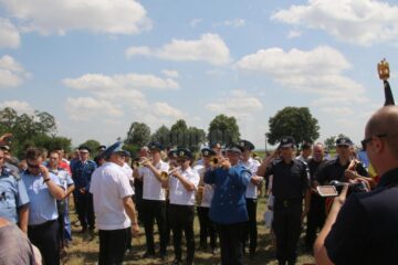 Onoruri militare pentru polițistul mort la datorie