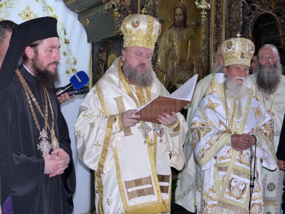 În fața credincioșilor a fost citit Actul Patriarhal de Confirmare a noului Episcop-vicar, Damaschin Dorneanu