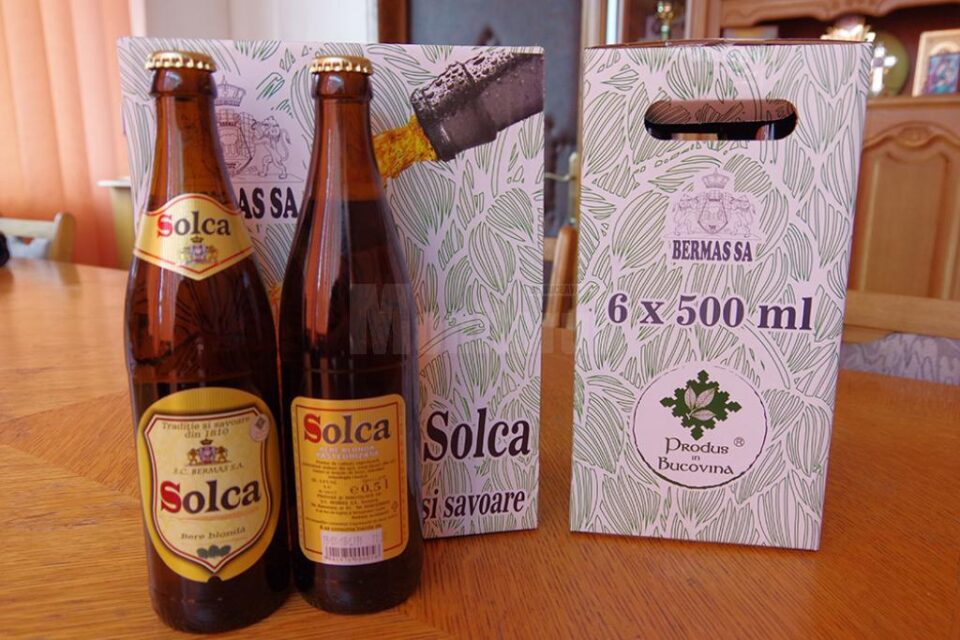 Sticla în care va fi comercializată berea Solca este de 0,5 litri și va fi disponibilă în comerț la cartoane personalizate în care vor intra 6 sau 12 sticle