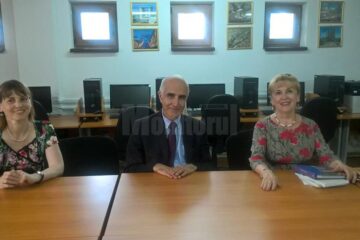 Lector dr. Mariana Șovea, prof. univ. Mohamed Ketata și prof. univ. DHC Sanda-Maria Ardeleanu