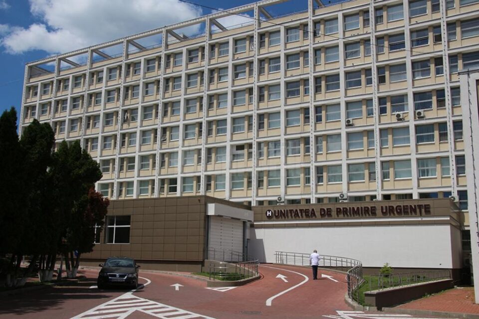 Bătrâna a fost adusă la Spitalul Județean Suceava
