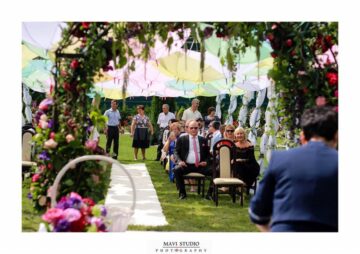 Nuntă de poveste într-un decor spectaculos și extravagant, realizat de cei mai buni designeri florali din Suceava FOTO: MAVI Studio