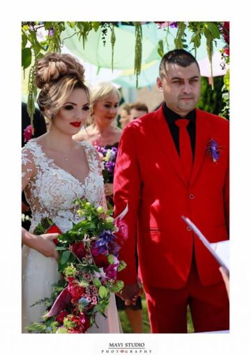 Nuntă de poveste într-un decor spectaculos și extravagant, realizat de cei mai buni designeri florali din Suceava FOTO: MAVI Studio