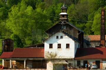 Salina de la Cacica, parte a Societății Naționale a Sării SALROM, se luptă să supraviețuiască