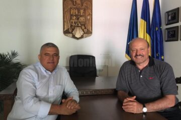 Dumitru Mihalescul și deputatul Valeriu Ghilețchi din Republica Moldova