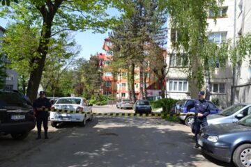 Zeci de blocuri mansardate, două școli, un spital și o policlinică ar arde ca o torță deoarece pompierii n-au acces sau accesul e dificil