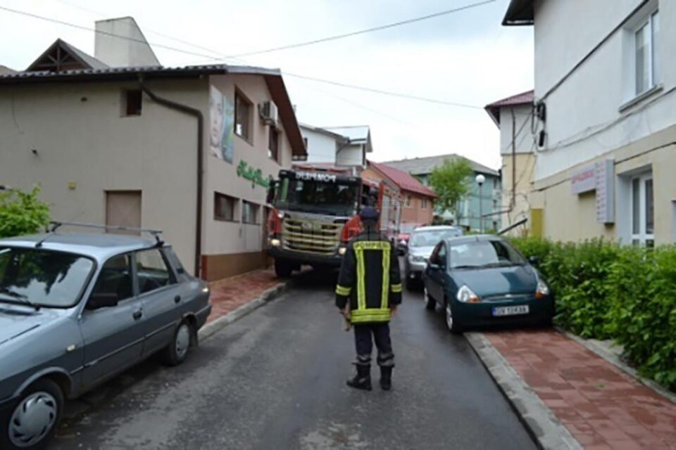Străzi înguste pe care nu pot trece utilajele de intervenție ale ISU