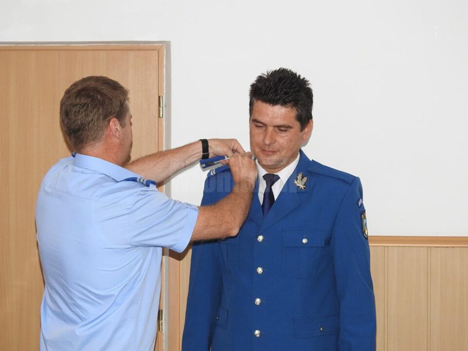 26 de jandarmi, înaintați în grad la termen