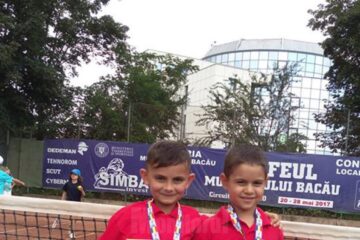 David Arcip și Iustin Andrei la concursul din Bacău
