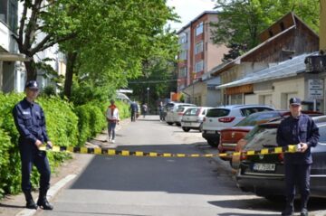 Zeci de blocuri mansardate, două școli, un spital și o policlinică ar arde ca o torță deoarece pompierii n-au acces sau accesul e dificil