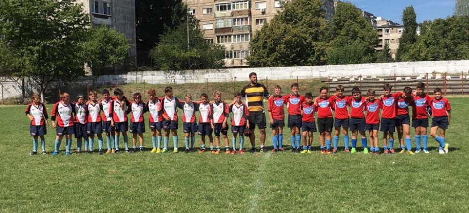 Copiii sub 12 ani de la CSȘ Gura Humorului (stânga) au făcut un turneu mult mai bun la Timișoara, în a doua etapă a Circuitului Național de MiniRugby Copiii sub 12 ani de la CSȘ Gura Humorului (stânga) au făcut un turneu mult mai bun la Timișoara, în a doua etapă a Circuitului Național de MiniRugby
