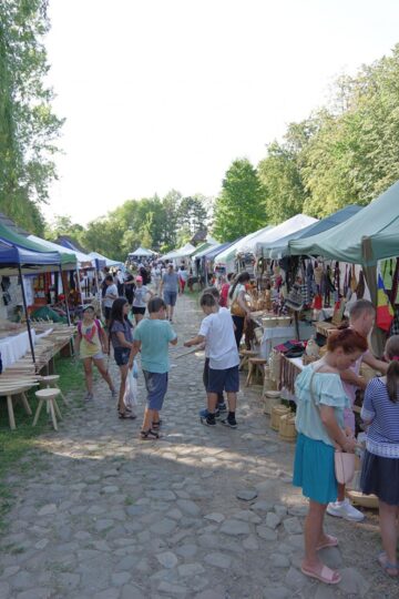 „Bucovina găzduiește România”, la cea de-a XXII-a ediție a Târgului Meșterilor Populari
