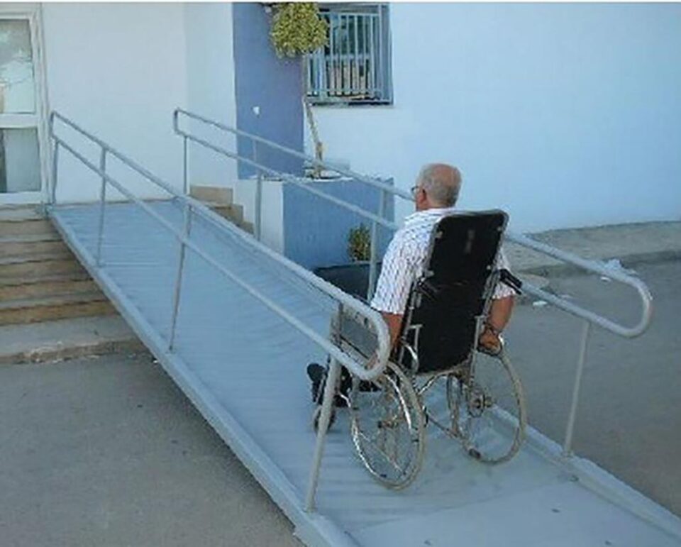 Persoanele cu handicap vor beneficia de indemnizații majorate Sursa: news bihor