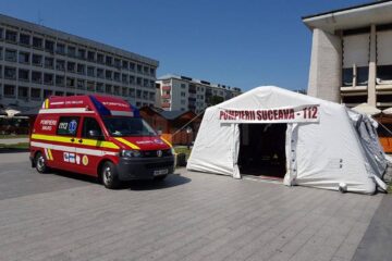 Punct de prim ajutor amenajat de ISU pe esplanada centrală