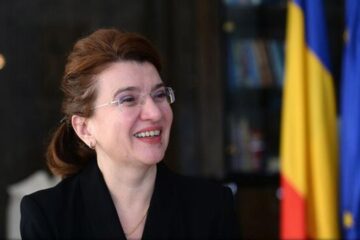 Ministrul pentru Românii de Pretutindeni, Andreea Păstîrnac. Foto: Simion Mechno Agerpres